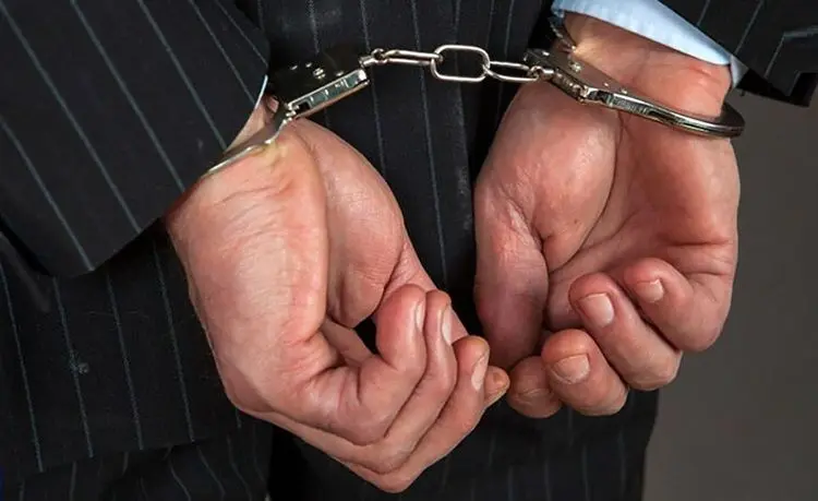 ۹۷ نفر از کارکنان متخلف سازمان ثبت اسناد و املاک دستگیر شدند