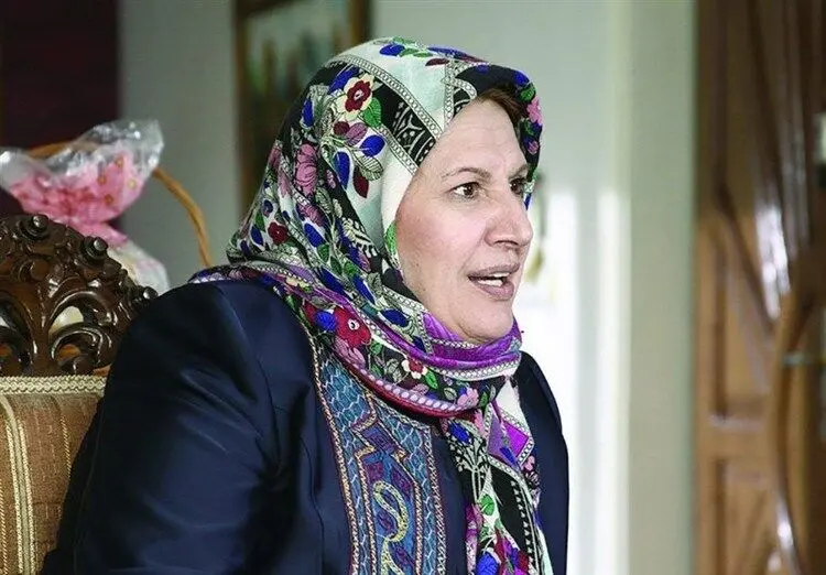 شهین تسلیمی: افخمی به عوامل سریال، سیر می‌داد تا کرونا نگیرند