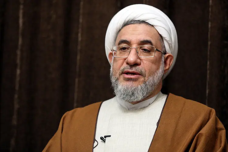 اعتراض آیت الله اراکی به افطاری رییس جمهور
