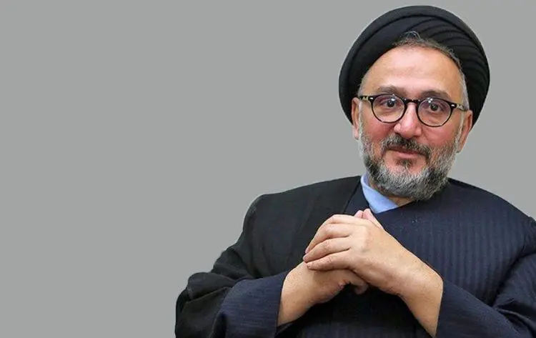 ظریف خارج از جریان اصلاحات نیست