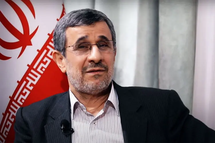 تله انفجاری جلوی پای محمود احمدی‌نژاد!