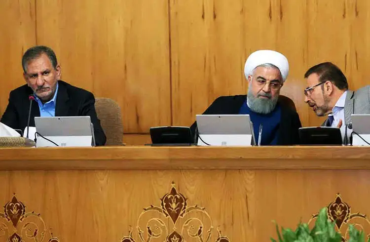 طرح تحقیق و تفحص از نهاد ریاست جمهوری کلید خورد