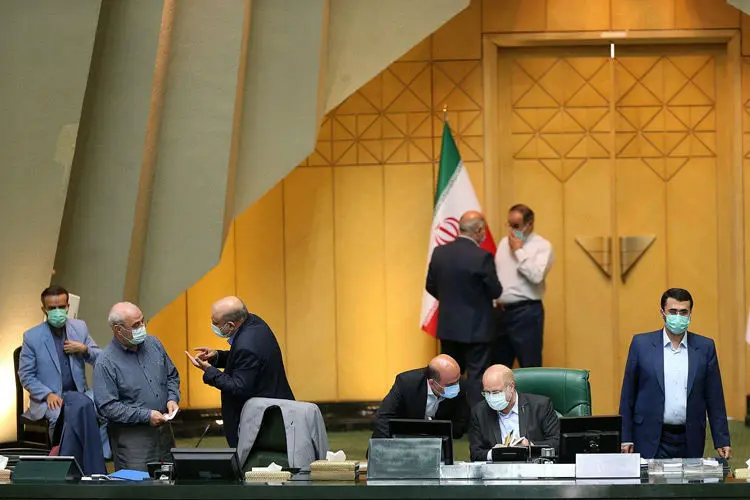 فرار رو به جلوی مجلس در ماجرای دست‌کاری بودجه