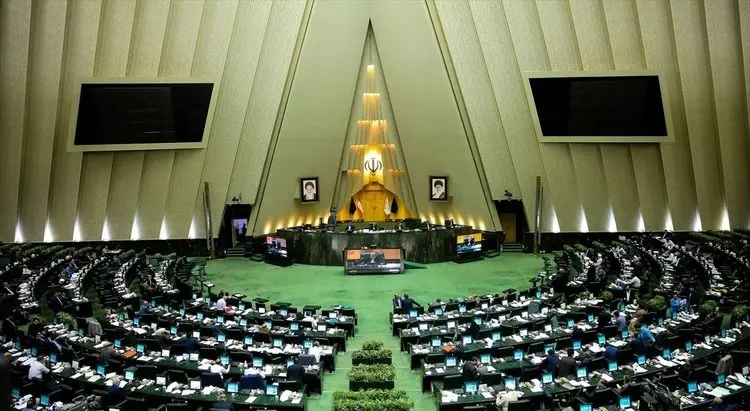 قانون نظارت بر رفتار نمایندگان اصلاح می‌شود؟