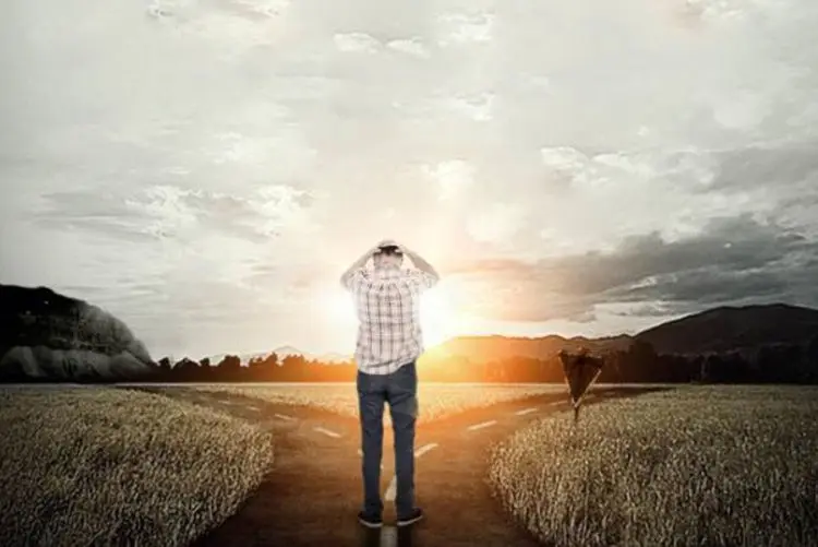 ما و انتخاب کدام راه؟