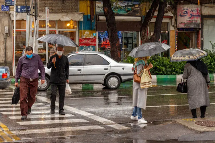رگبار باران و رعد و برق در ۱۴ استان کشور