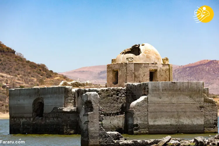 (تصاویر) کلیسای تاریخی بر اثر خشکسالی از زیر آب بیرون آمد
