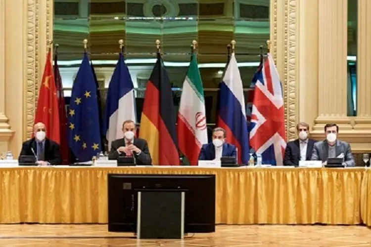 رویترز: آمریکا باید ۷۰۰ تحریم علیه ایران را لغو کند