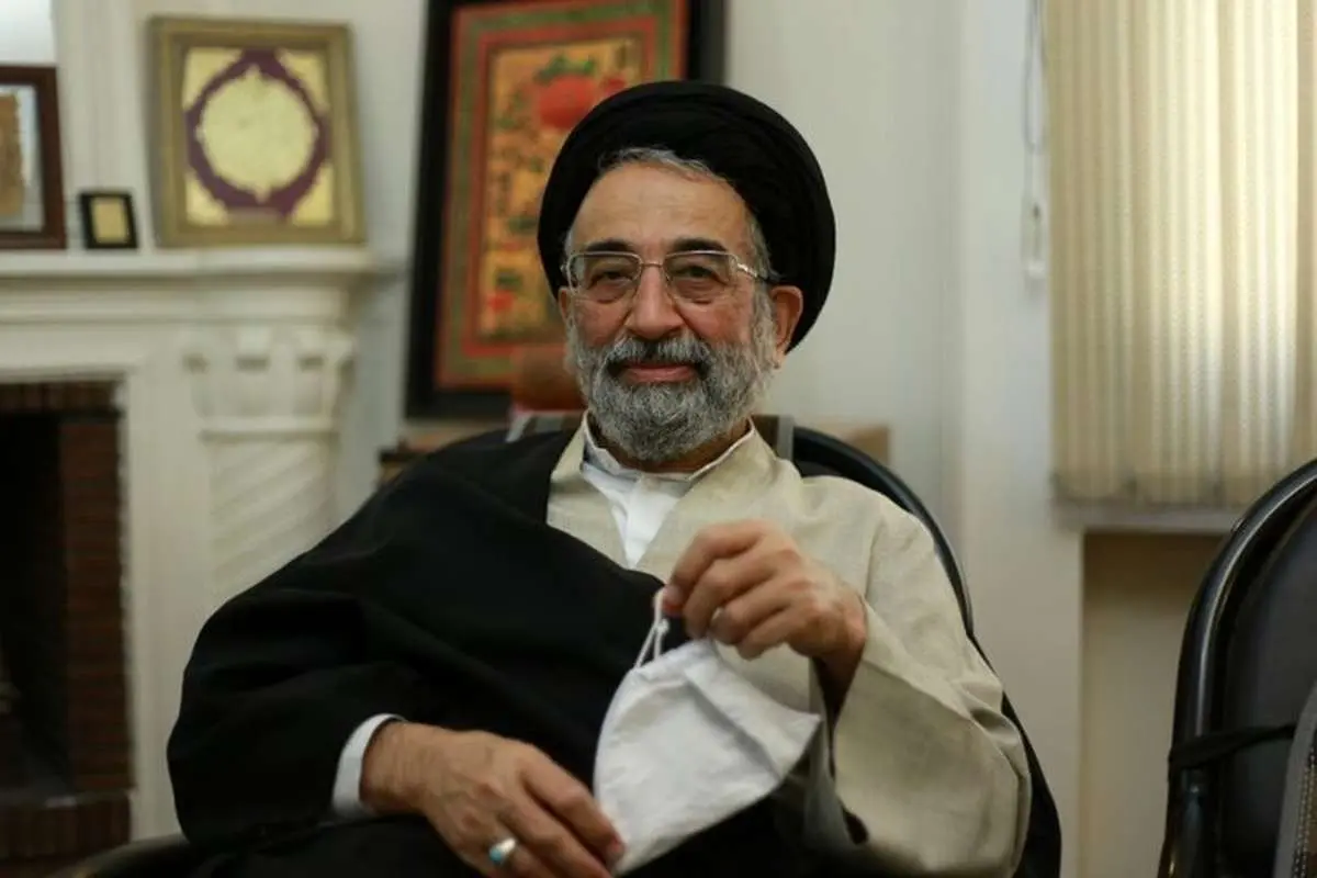 موسوی لاری: مماشات با احمدینژاد به چه علت است؟