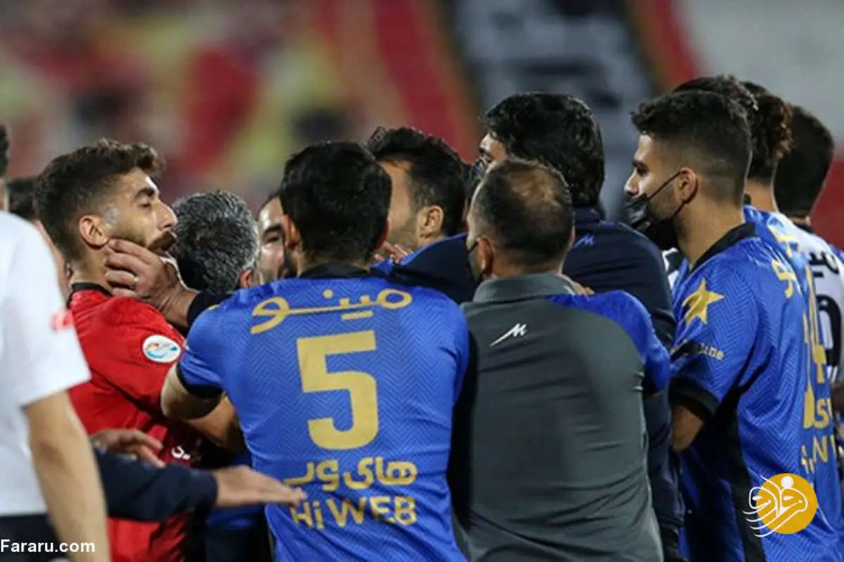 عذرخواهی بازیکن پرسپولیس بابت حرکتش در دربی