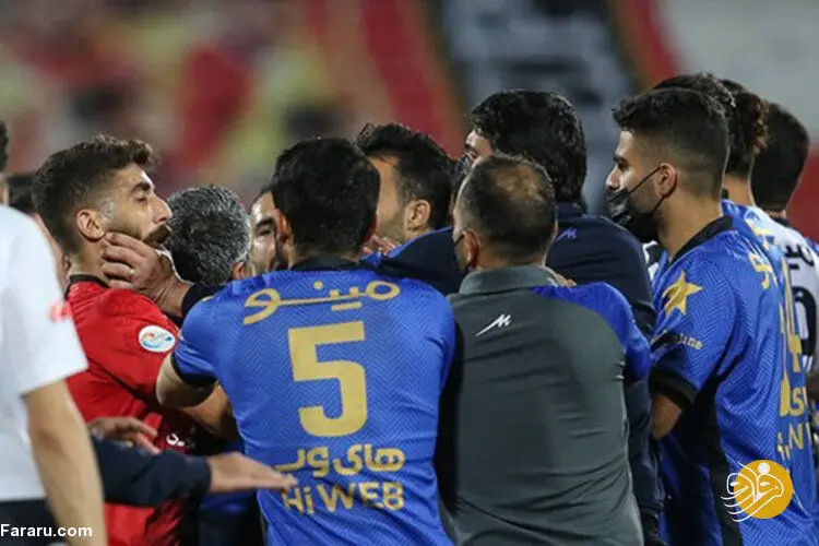 عذرخواهی بازیکن پرسپولیس بابت حرکتش در دربی
