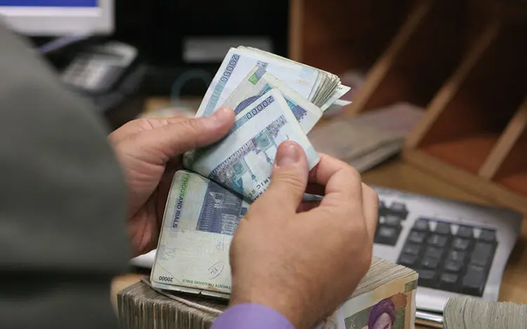 وام ۱۰ میلیون تومانی بازنشستگان فردا پرداخت می‌شود