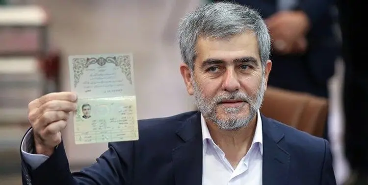 انتقاد تند فریدون عباسی از رئیسی