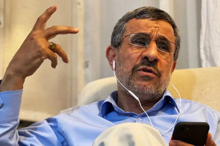 حضور خبرساز احمدی‌نژاد در کلاب‌هاوس