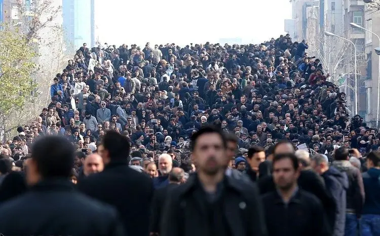 افزایش سالانه ۲۰۰ هزار نفر به جمعیت تهران