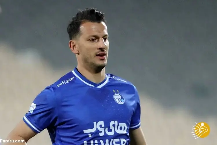 فرهاد مجیدی از بازیکن مازاد پرسپولیس قهرمان ساخت