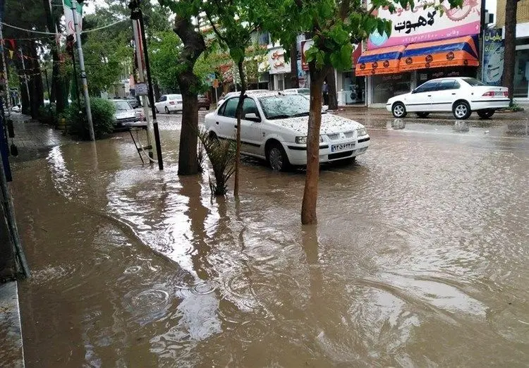 هشدار سیلاب و آبگرفتگی معابر برای امروز ۴ اردیبهشت ۱۴۰۰ در ۵ استان