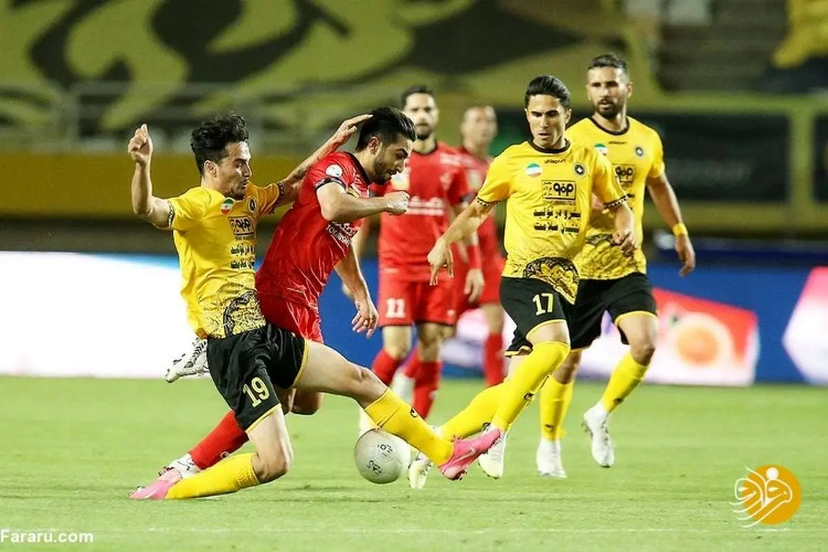 شانس پرسپولیس برای قهرمانی بیشتر از سپاهان است