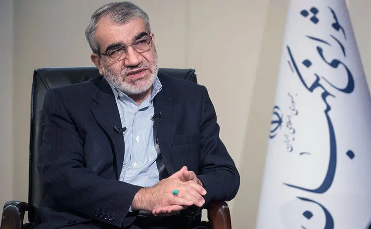 کدخدایی: نکاتی را به آملی لاریجانی متذکر شدم