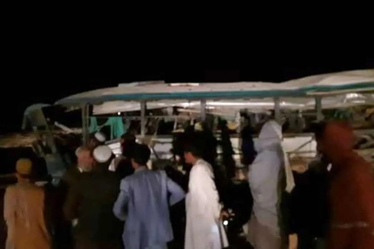 (تصاویر) انفجار اتوبوس مسافربری در زابل افغانستان