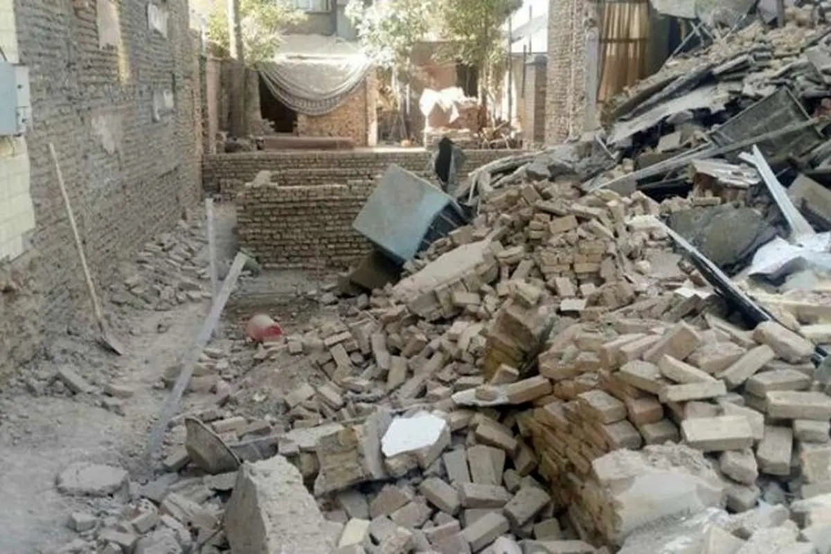 ریزش مرگبار ساختمان در محدوده میدان راه آهن