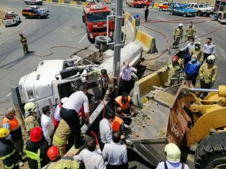 جزییات حادثه تانکر سوخت در شمال تهران که جاده لواسان را بست