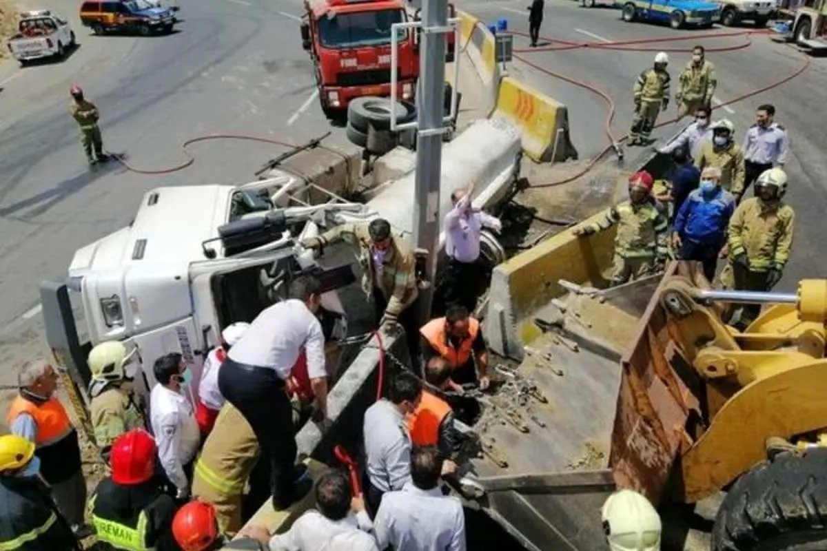 جزییات حادثه تانکر سوخت در شمال تهران که جاده لواسان را بست