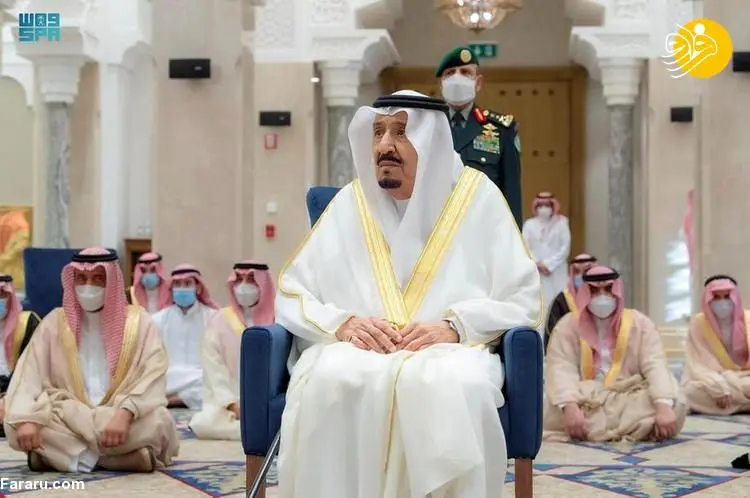 (تصاویر) پادشاه و ولیعهد عربستان در نماز عید فطر