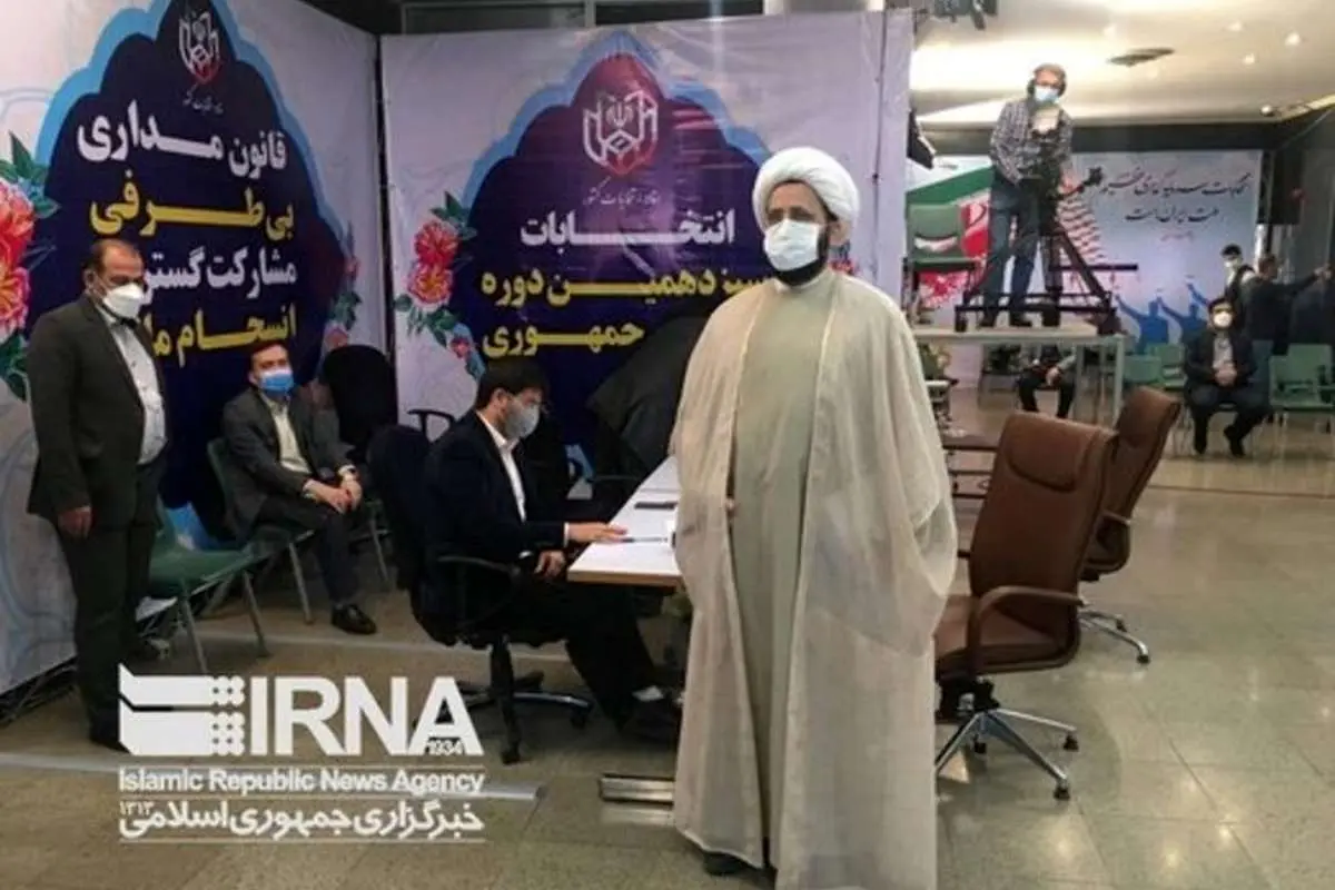 این چهره روحانی کاندیدای ریاست جمهوری شد