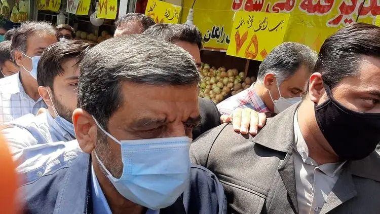 (ویدئو) ورود پرحاشیه ضرغامی به ستاد انتخابات کشور