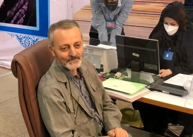 زریبافان: از احمدی‌نژاد اعلام برائت می‌کنم
