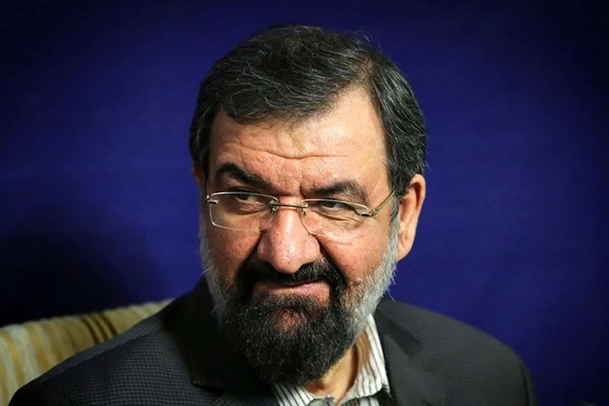 کنایه محسن رضایی به لاریجانی