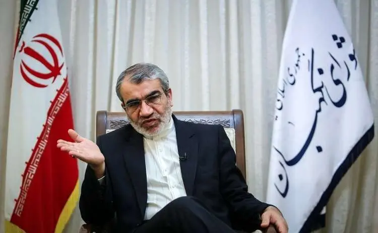 کدخدایی: ۷ رای مثبت برای احراز صلاحیت کاندیداها لازم است