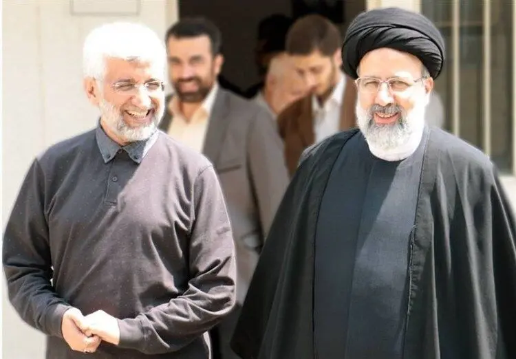 سه‌ضلعی به جای دو‌قطبی؟