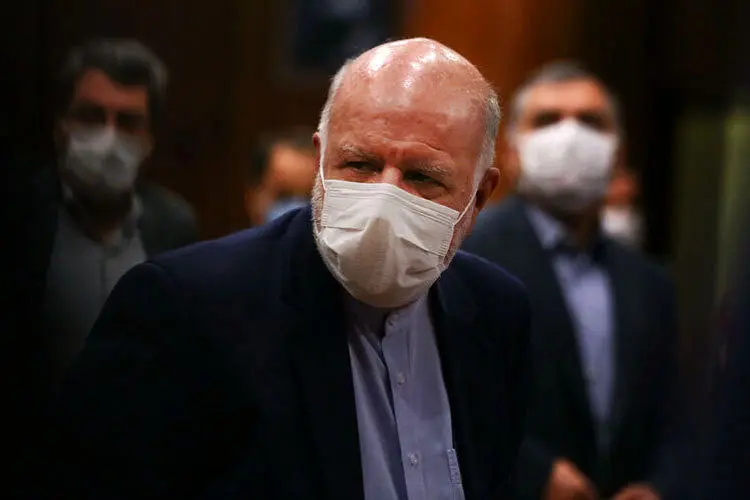 وزیر نفت: افزایش قیمت بنزین «جنگ روانی» است