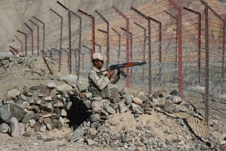 یک تیم تروریستی در جنوب آذربایجان‌غربی منهدم شد