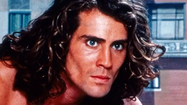 جو لارا، بازیگر «تارزان» در یک سانحه هوایی درگذشت