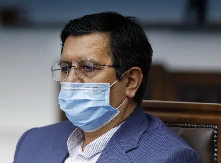 همتی: کنترل نقدینگی مهمترین برنامه‌ من است