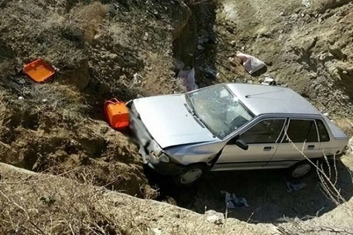 (ویدئو) لحظه سقوط پراید از پل وحید اصفهان