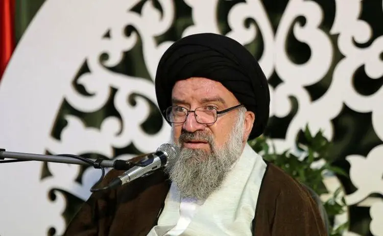 احمد خاتمی: رای دادن‌ رأی آری مجدد به نظام است