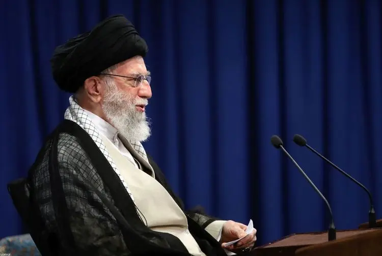 (تصاویر) سخنرانی تلویزیونی رهبر انقلاب