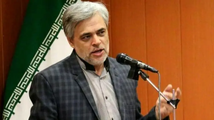 هر فرد و دستگاهی که اطلاعات دروغ درباره لاریجانی داده معرفی شود