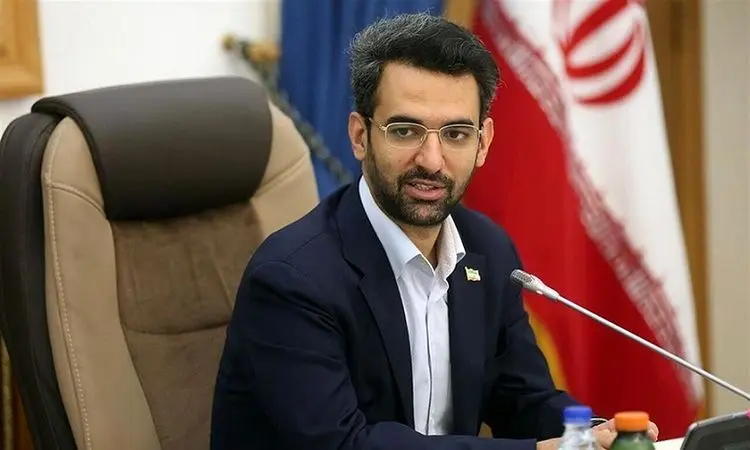 آذری جهرمی: اگر رای ندهیم مشکلات حل می‌شود؟