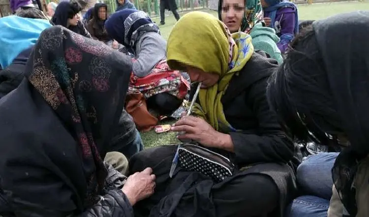 سن کارتن خوابی زنان در ایران به 15 سال رسید