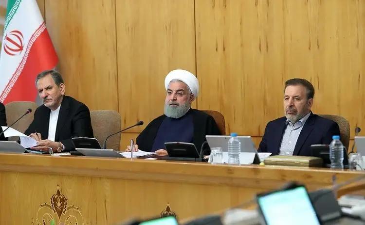 جمهوری اسلامی: چرا روحانی دست‌های پشت پرده را رو نمی‌کند؟
