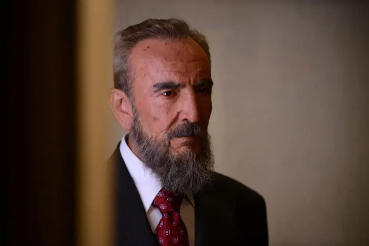 (ویدئو) گریم فوق‌العاده بیوک میرزایی در نقش فیدل کاسترو