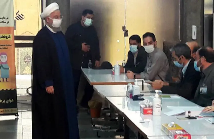 رئیس‌جمهوری رای خود را به صندوق انداخت