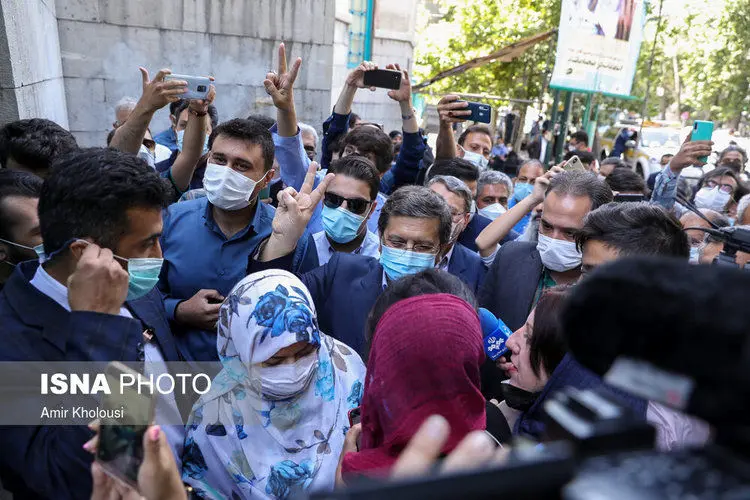 (تصاویر) عبدالناصر همتی کجا رای داد؟