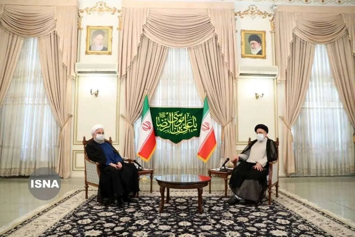 تصویری از حضور روحانی در دفتر رییسی