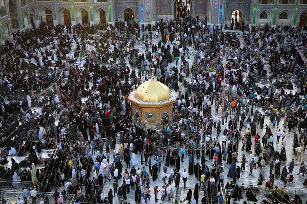 (تصاویر) نقارهزنی در حرم امام رضا (ع)